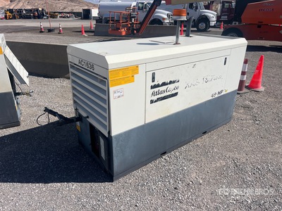 2014 Atlas Copco 185 cfm Skid-Mounted 4.4 gal Compresseur à air