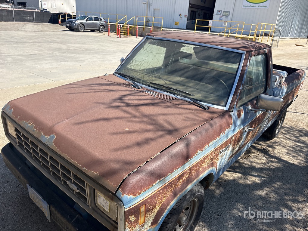 General Appearance with Picture, Left Front Corner