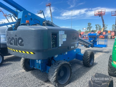 2014 Genie S-60X 4WD Diesel Podnośnik teleskopowy