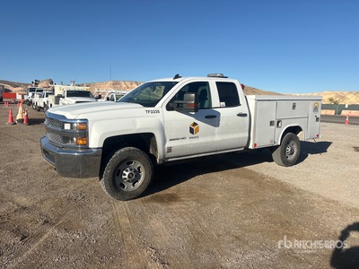 2019 Chevrolet Silverado 2500HD 4x4 Crew Cab Utility Truck