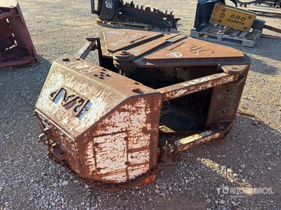 26 in Clamshell Bucket