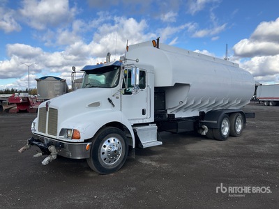 2004 Kenworth T300 6x4 Wassertank-Lkw