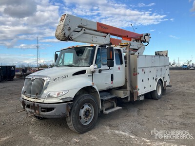Posi-Plus 400-46-A 46 ft on 2009 International 4400 SBA Durastar 4x2 Extended Cab Lkw-Arbeitsbühne