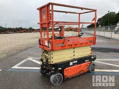 2018 JLG 1932R Electric Scissor Lift