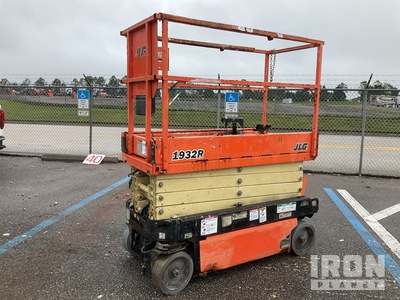 2017 JLG 1932R Electric Scissor Lift