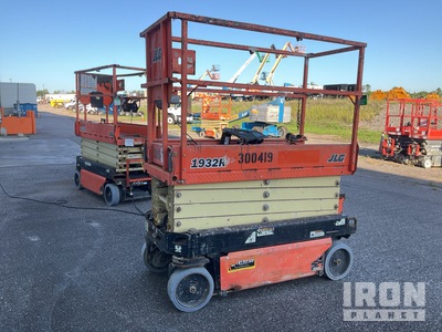 2018 JLG 1932R Electric Scissor Lift