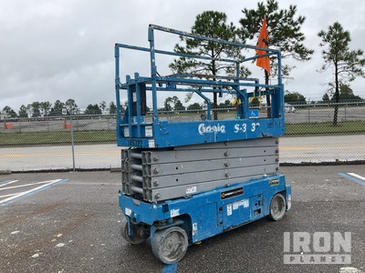 2018 Genie GS-3232 Electric Scissor Lift