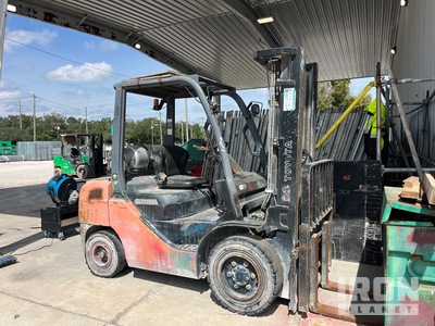 2014 Toyota 8FGU30 5620 lb Cushion Tire Forklift