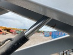 Hydraulics with Lift Cylinders