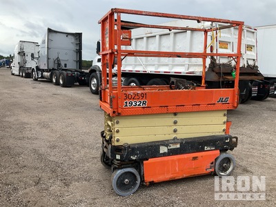 2018 JLG 1932R Electric Scissor Lift