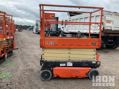 2018 JLG 1932R Electric Scissor Lift
