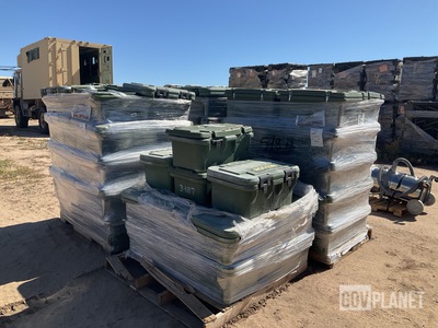 (89) Insulated Food Transporters