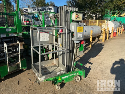 2015 Genie AWP-30S Plateforme élévatrice à mât vertical