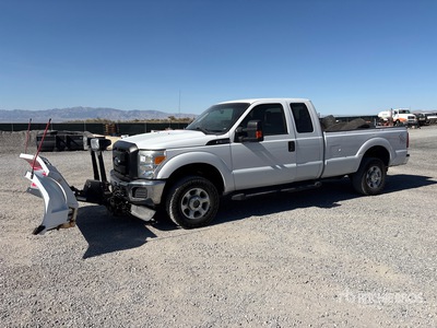 2012 Ford F-350 XL 4x4 Extended Cab Pickup