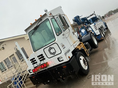 2015 Capacity TJ5000 Spotter Truck