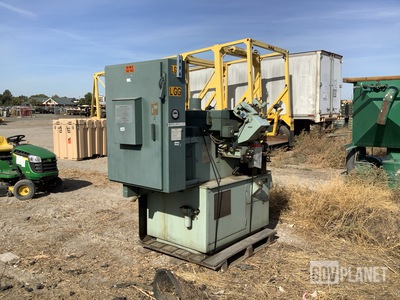 Giddings & Lewis WinsloMatic 100C Drill Grinder