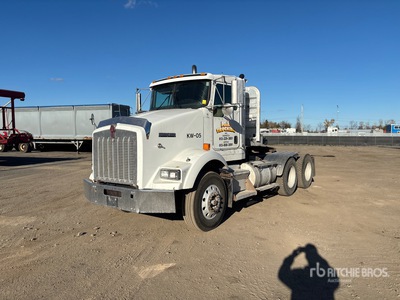 2005 Kenworth T800 6x4 Day Cab Truck Tractor
