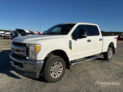 2017 Ford F-250 XLT 4x4 Crew Cab Pickup