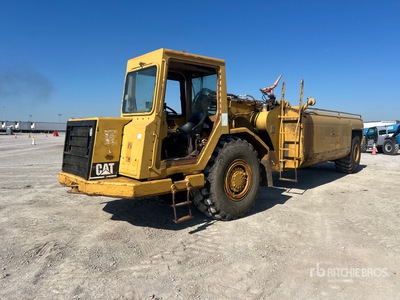 1997 Cat 613C 5000 gal 4x4 Carro cisterna per acqua