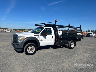 2016 Ford F-550 XL 4x2 Flatbed Truck