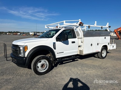 2017 Ford F-550 XL 4x2 Utility Truck