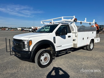 2017 Ford F-550 XL 4x2 Ciężarówka użytkowa