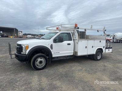 2017 Ford F-550 XL 4x2 Utility Truck
