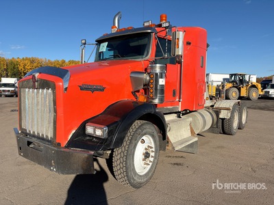 2009 Kenworth T800 6x4 T/A Sleeper Truck Tractor