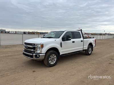 2021 Ford F-250 XLT 4x4 Crew Cab Pickup