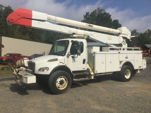 Altec AA755L Bucket on 2007 Freightliner M2 106 S/A Truck