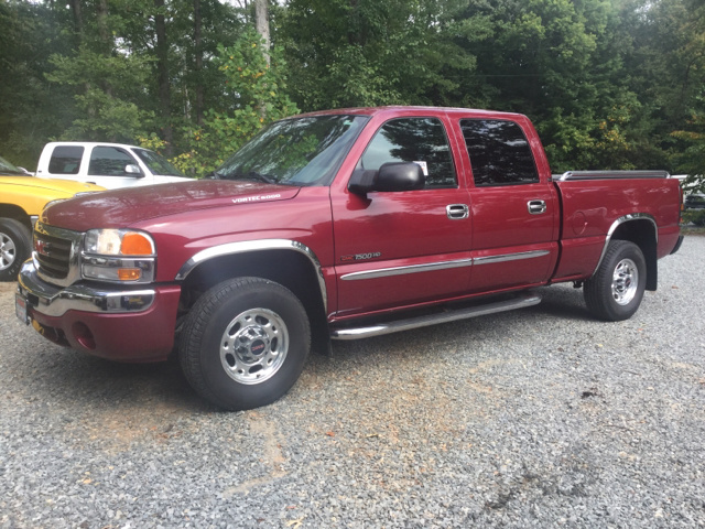 2005 GMC Sierra C1500 HD SLE Crew Cab Pickup