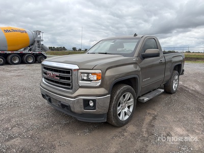 2015 GMC Sierra 1500 SLE 4x4 Camioneta / Pickup
