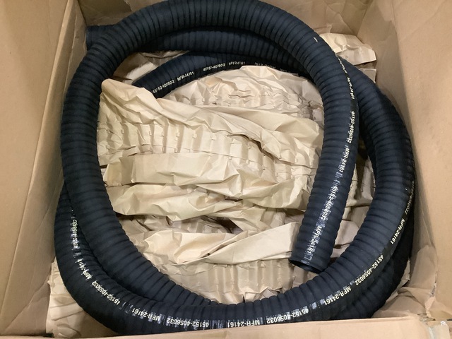 (7) Gates 4056032 Air Duct Hoses (7) Gates 4056032 Air Duct Hoses