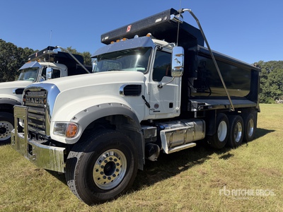 2026 Mack GR64F 6x4 Tri/A Camión dumper