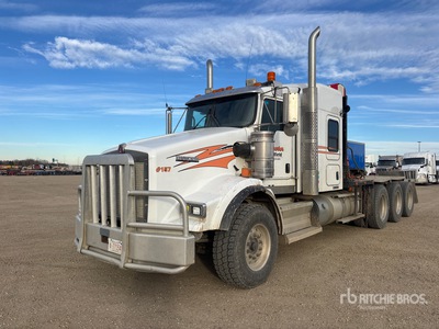 2013 Kenworth T800 8x6 Sleeper Winch Truck