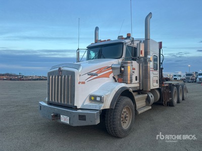 2019 Kenworth T800 8x6 Sleeper Winch Truck
