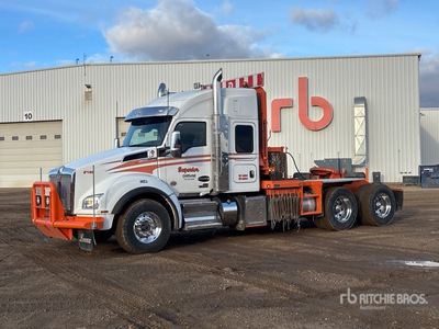 2025 Kenworth T880 6x4 Sleeper Winch Truck
