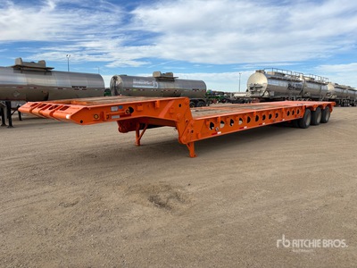 2009 Doepker 50 ton 52 ft Tri/A Folding Neck Trailer