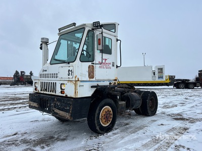 2001 Ottawa Commando 150 4x4 Spotter Truck