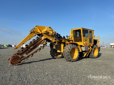2020 Port Industries Hydramaxx 2520 4x4 溝掘り機