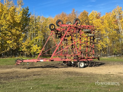 Bourgault Commander 46-50 50 ft 鍬