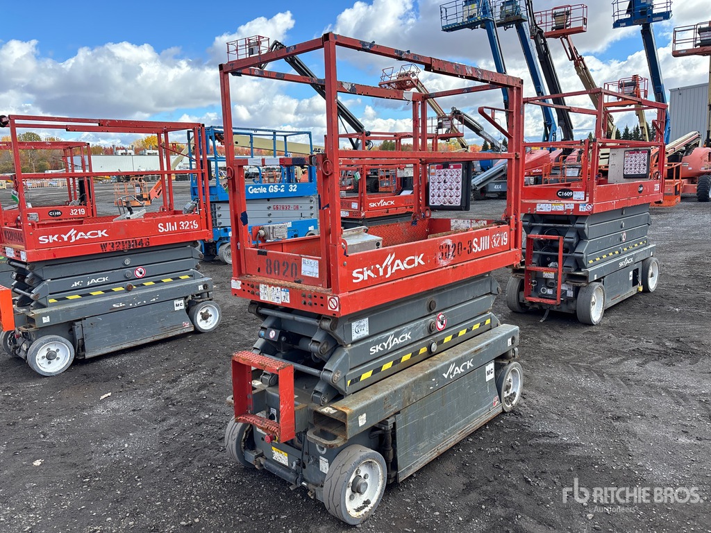 General Appearance with Featured Photo