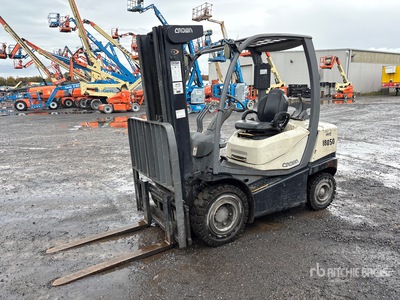 2015 Crown C5105050 5000 lb Pneumatic Tire Gabelstapler