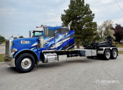 2008 Peterbilt 367 6x4 Sleeper Camion remorqueur