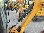 Hydraulics with Ausleger Hubzylinder