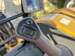 Control Station with Auxiliary Hydraulic Control