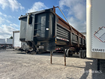 1994 Clement HL3228 32 ft T/A Frameless End Dump Trailer (Inoperable)