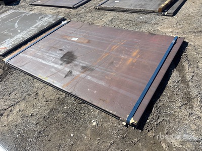 Quantity of (2) 2026 Kit Containers 61 ft x 92 ft 3/4 thick Plaques d'acier