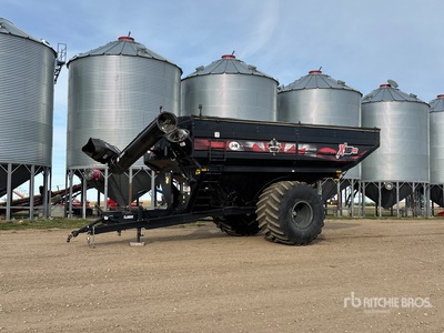 2023 J&M X1522-20 1500 bu S/A Grain Cart