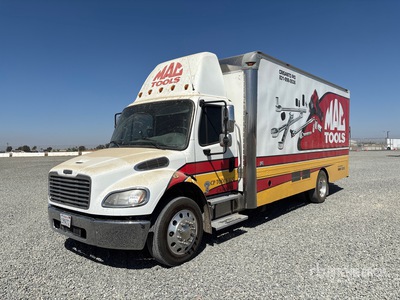 2017 Freightliner 4x2 Van Truck